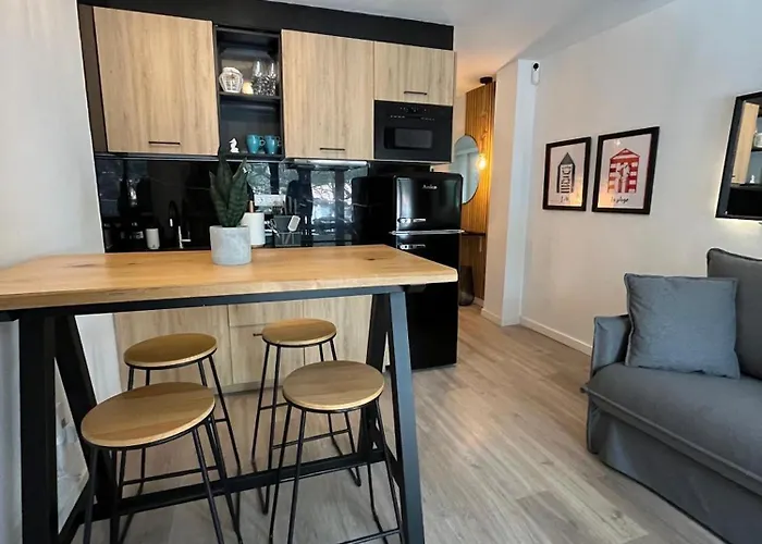 Hauzify I Mar D'aro Apartment